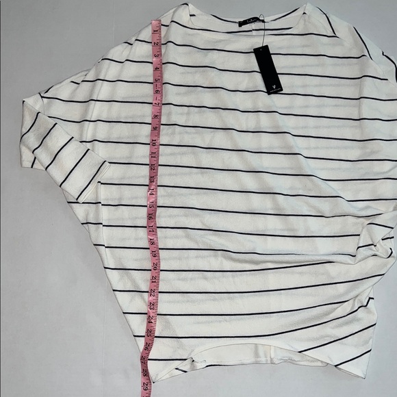 LuLu’s Tunic - Picture 4 of 5